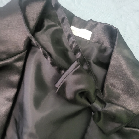 Boys tailcoat & bowtail - Picture 3 of 5